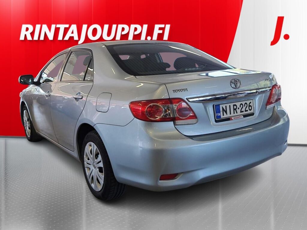 Toyota Corolla 2012, photo 3/29