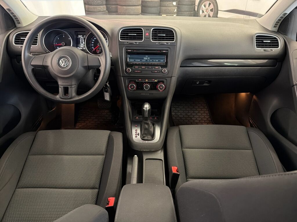 Volkswagen Golf 2012 Harmaa