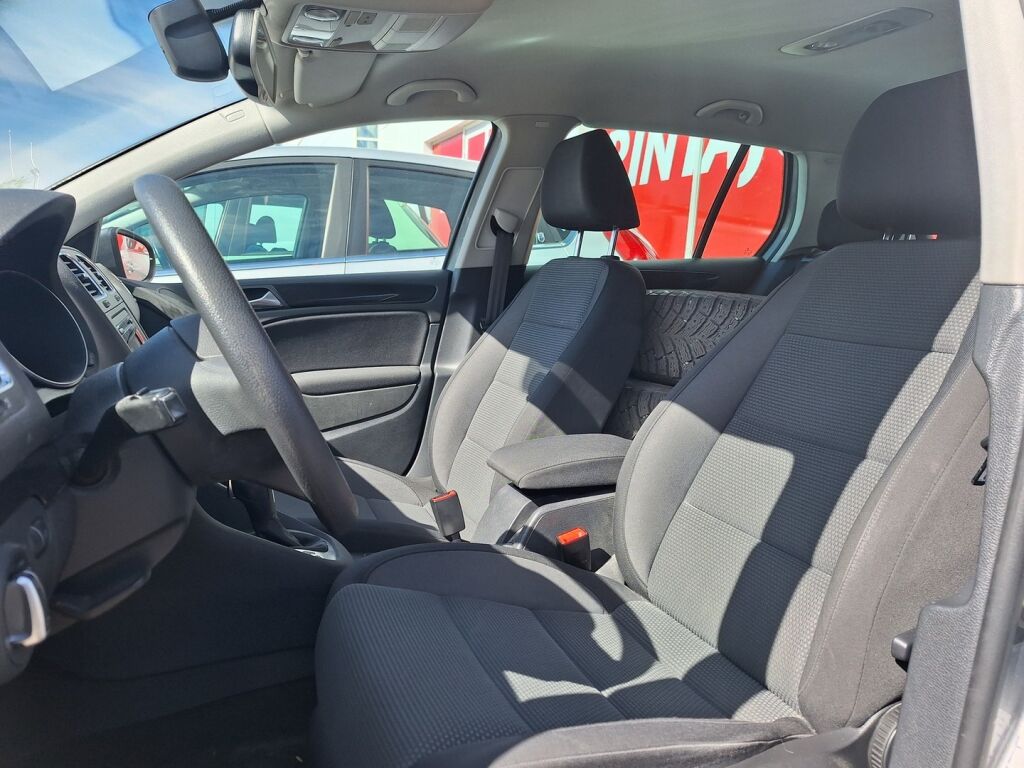 Volkswagen Golf 2012 Harmaa