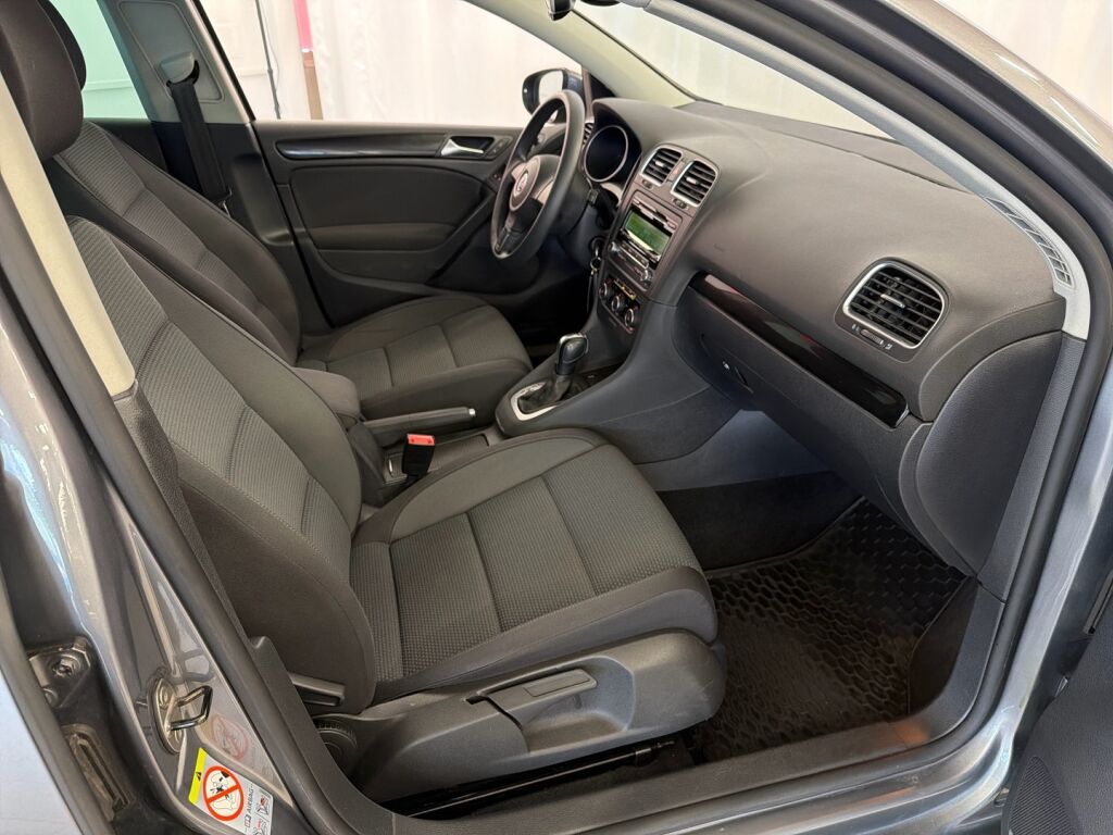 Volkswagen Golf 2012 Harmaa