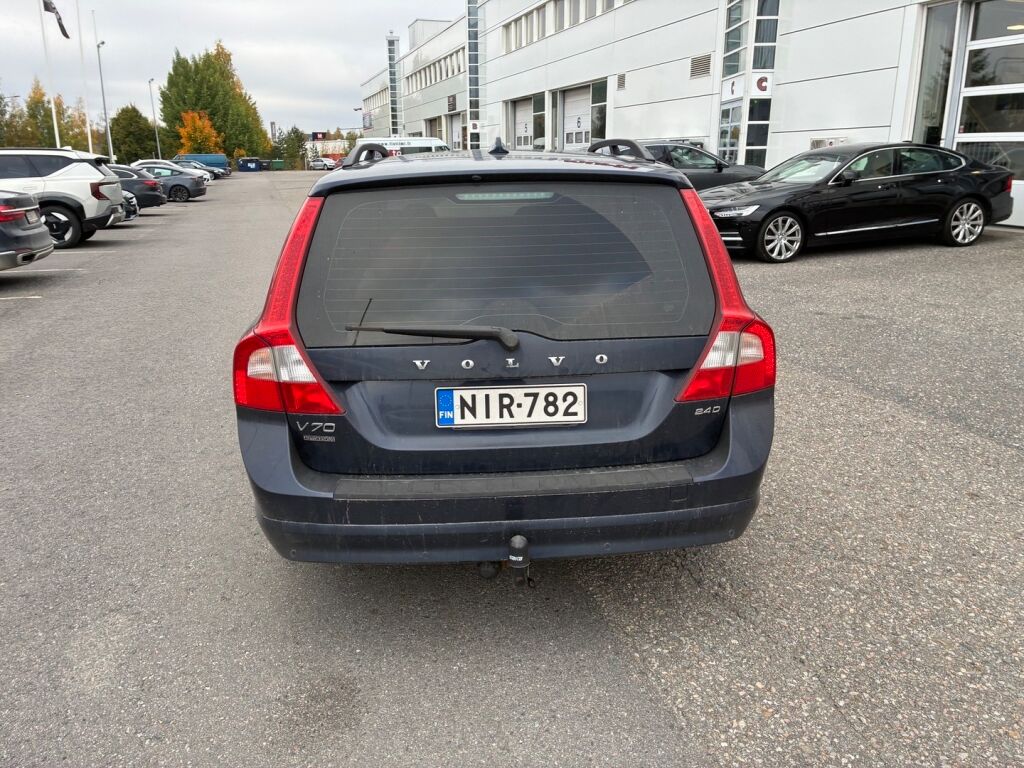Volvo V70 2010 Sininen