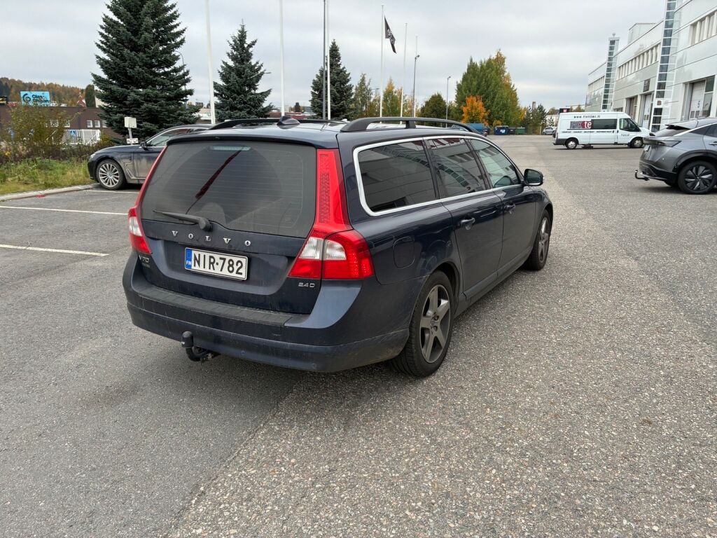 Volvo V70 2010 Sininen