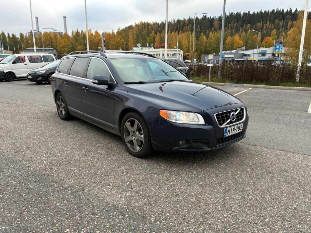 Volvo V70 2010 Sininen