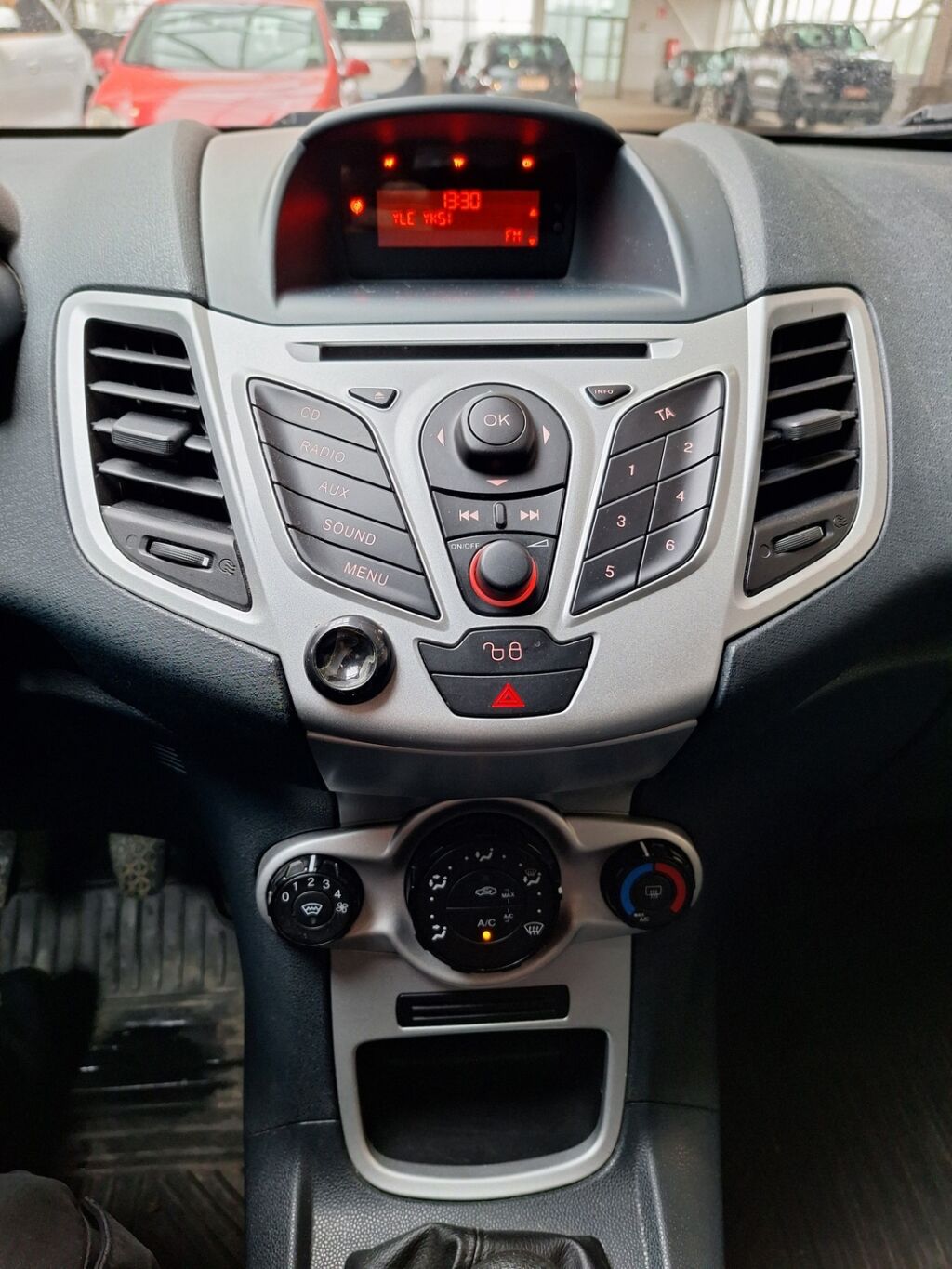 Ford Fiesta 2012 Punainen