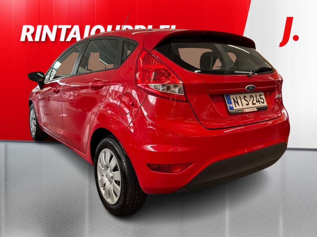 Ford Fiesta 2012 Punainen