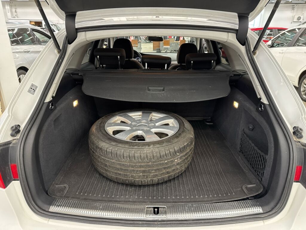 Audi A4 2012 Valkoinen