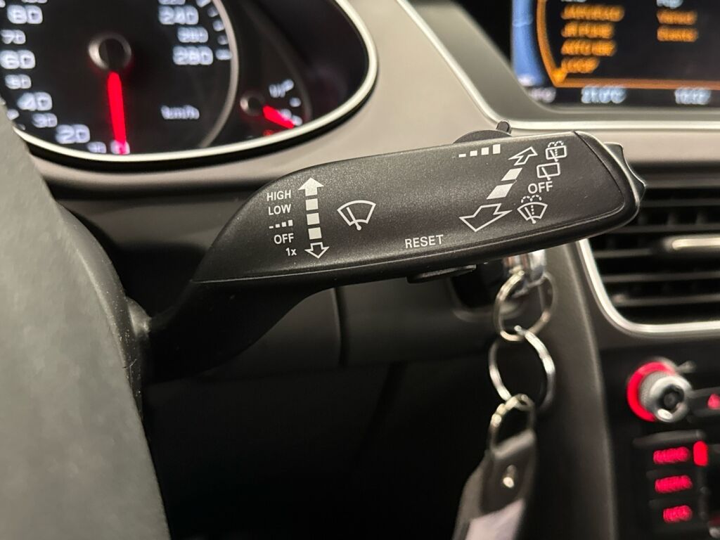 Audi A4 2012 Valkoinen