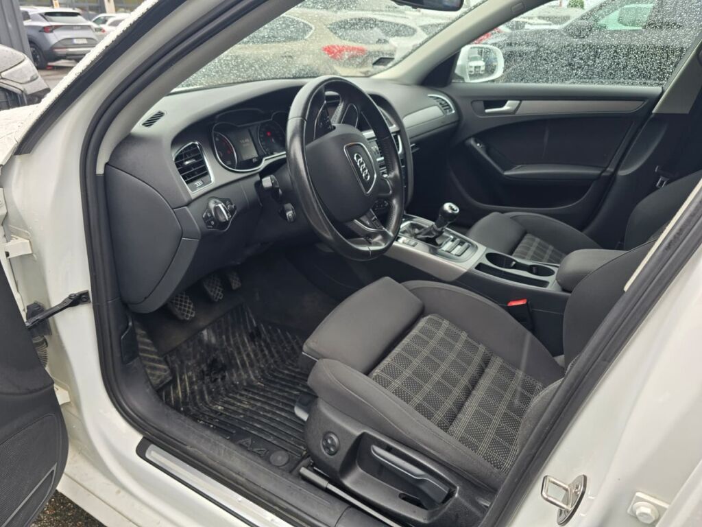 Audi A4 2012 Valkoinen