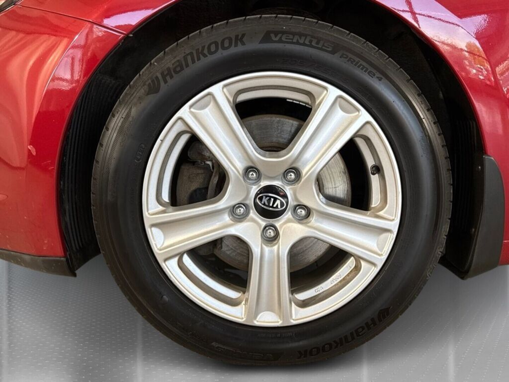 Kia Ceed 2014 Punainen