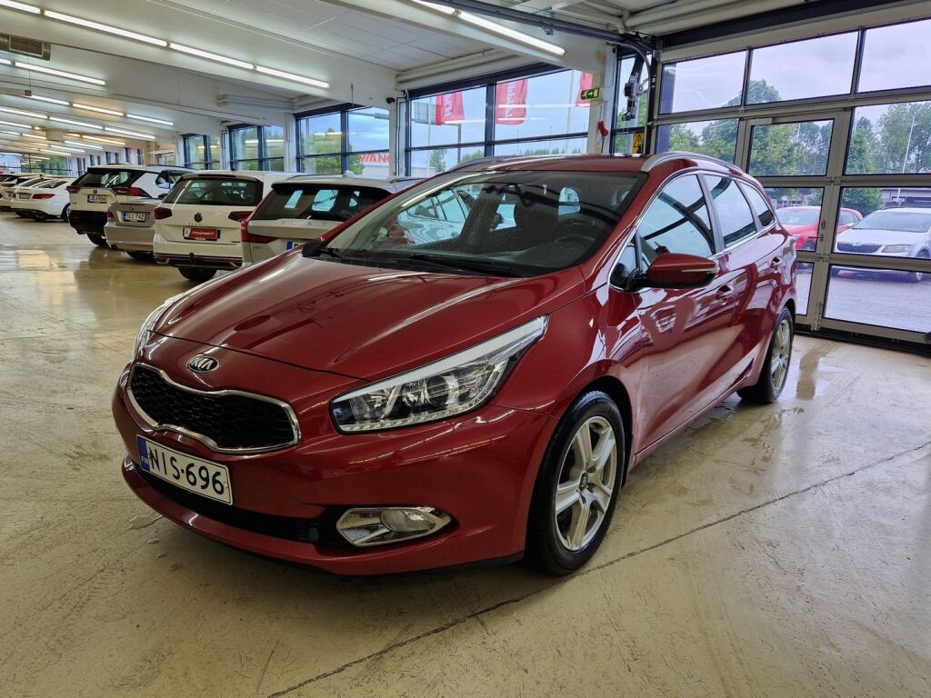 Kia Ceed 2014 Punainen