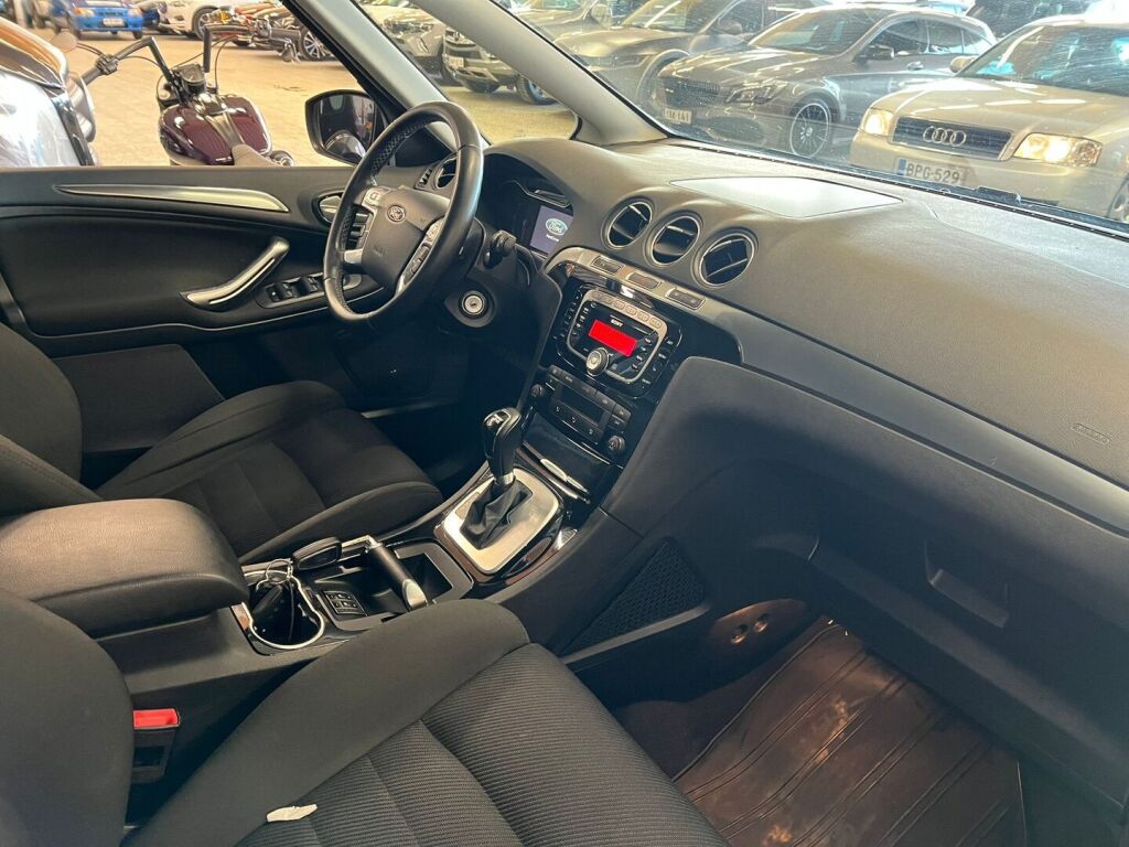 Ford S-Max 2013 Musta