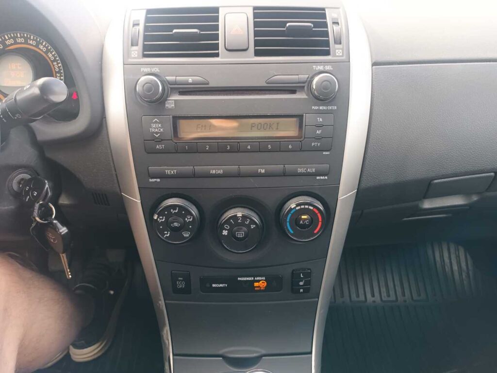 Toyota Corolla 2013 Valkoinen