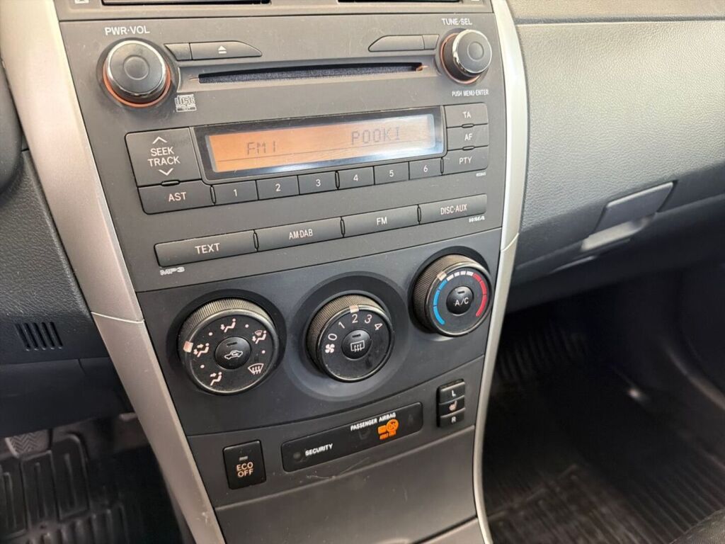Toyota Corolla 2013 Valkoinen