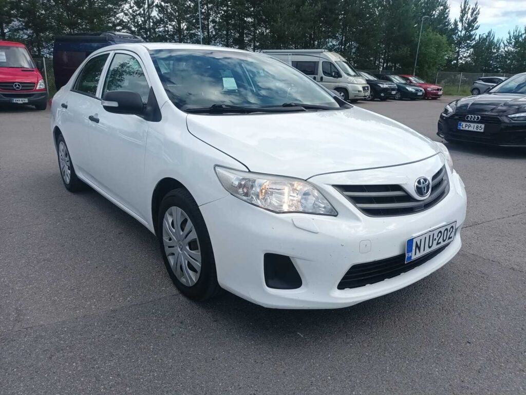Toyota Corolla 2013 Valkoinen