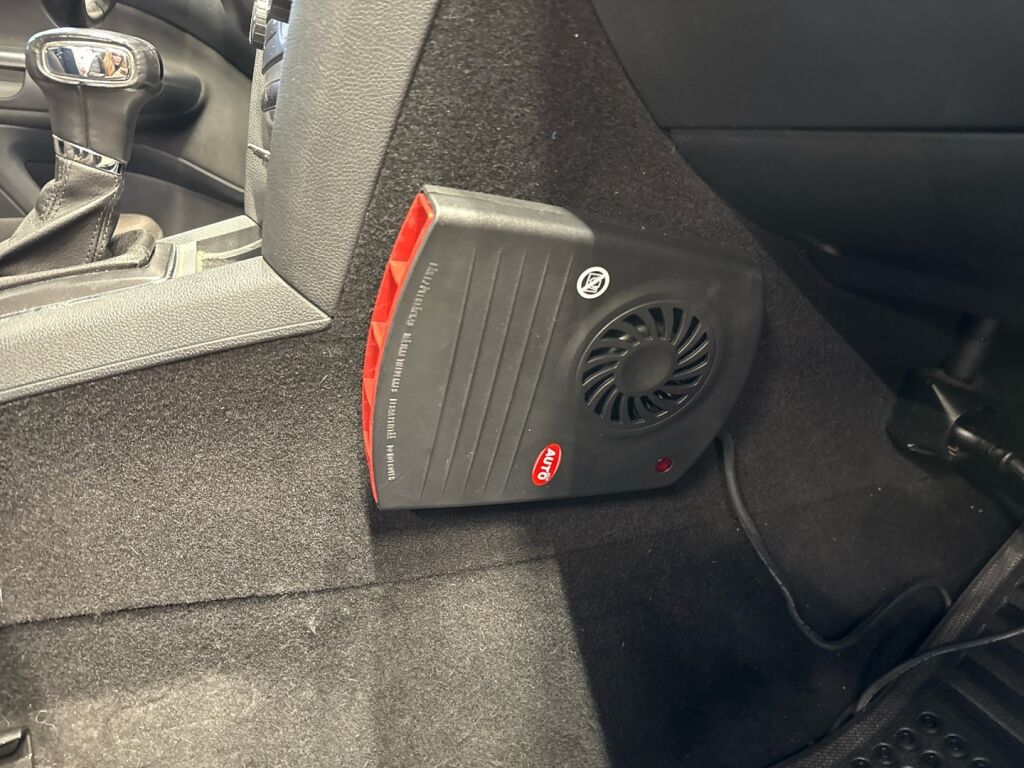 Skoda Octavia 2012 Musta