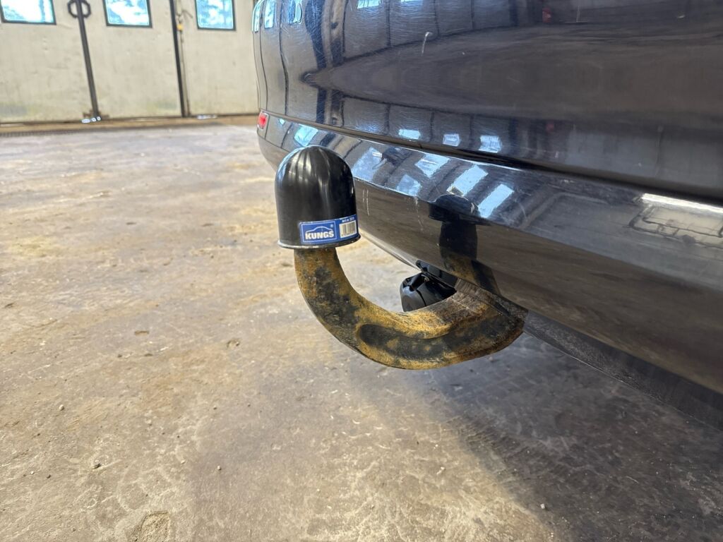 Skoda Octavia 2012 Musta