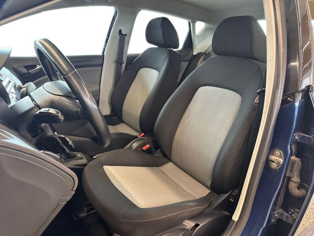 Seat Ibiza 2012 Sininen