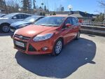 Ford Focus 2012 Punainen