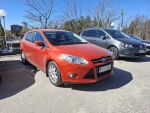 Ford Focus 2012 Punainen