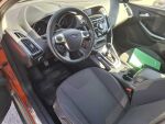 Ford Focus 2012 Punainen