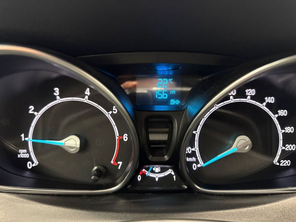 Ford B-Max 2012 Ruskea (beige)
