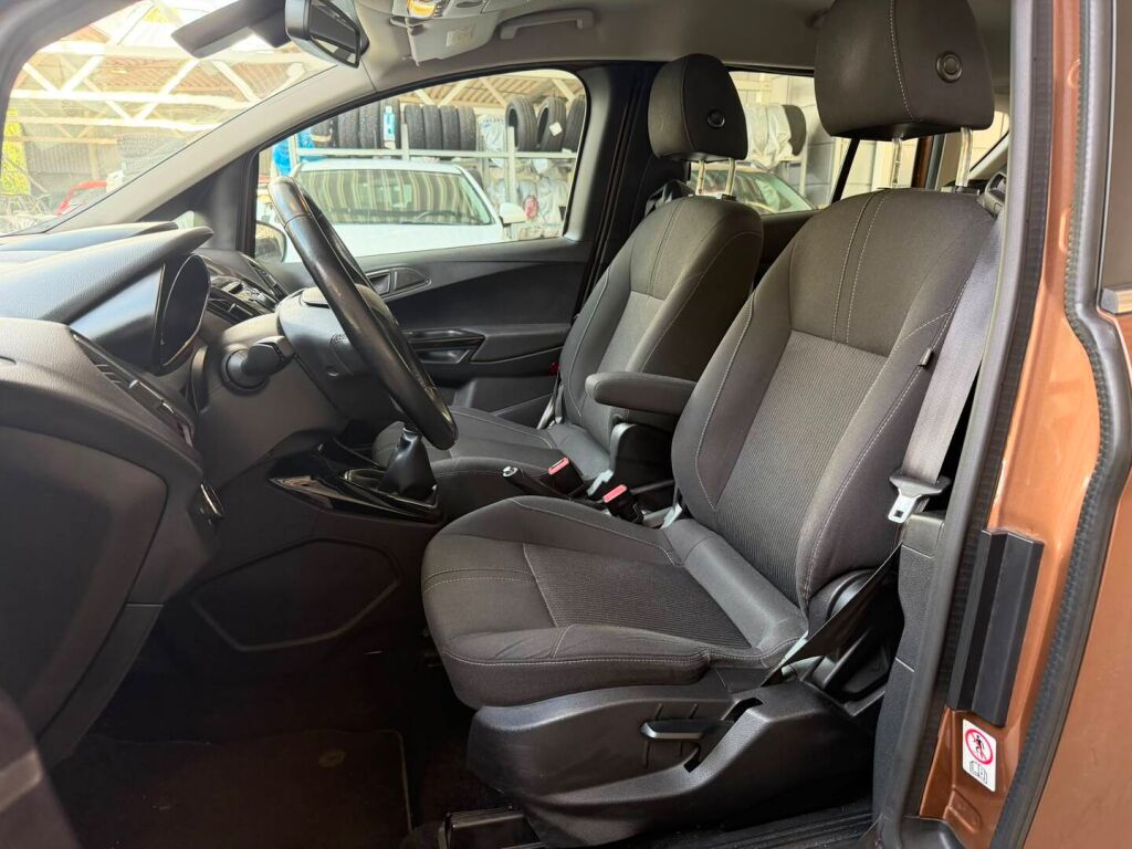 Ford B-Max 2012 Ruskea (beige)