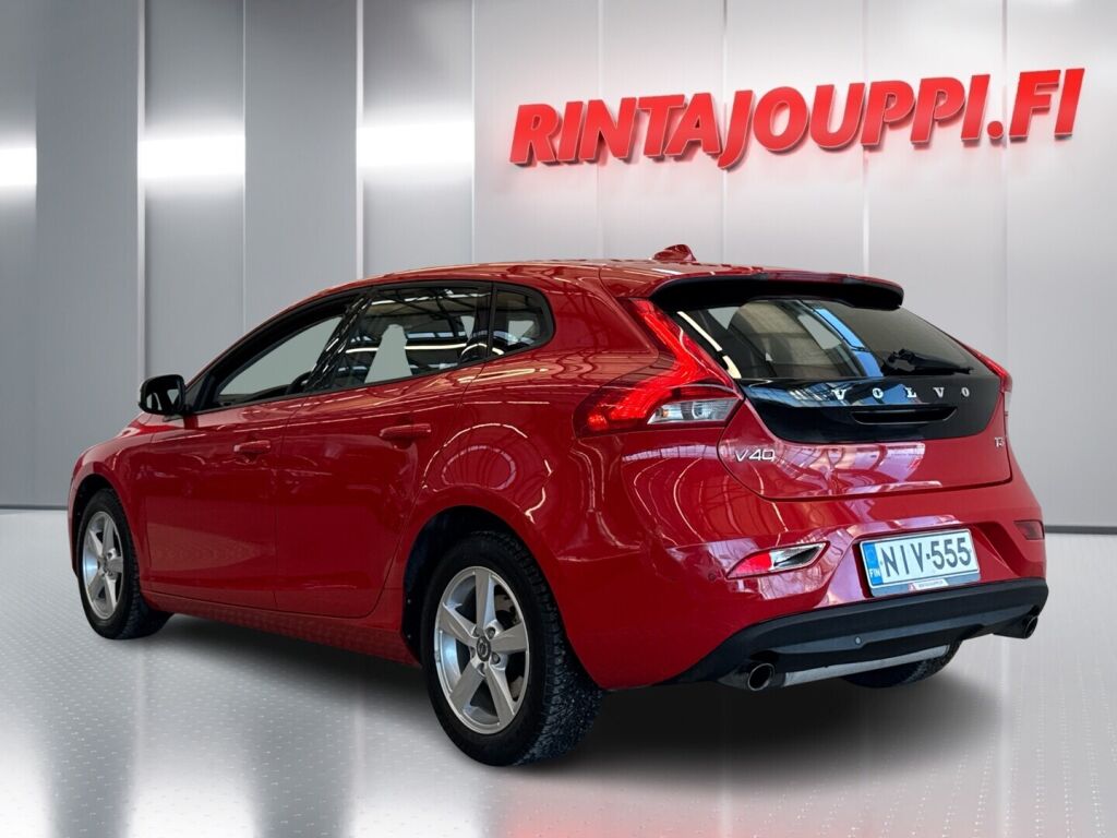 Volvo V40 2013 Punainen