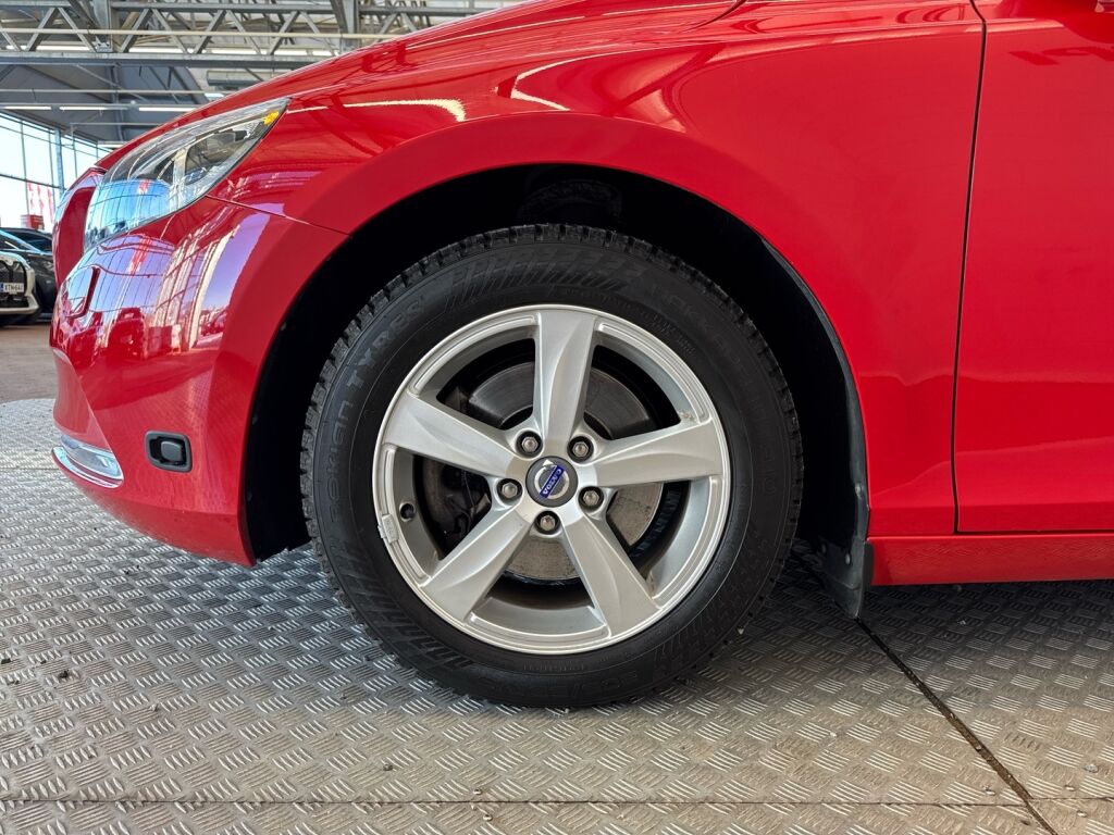Volvo V40 2013 Punainen