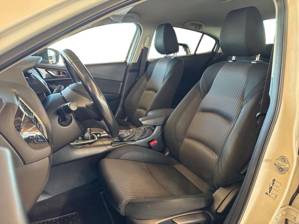 Mazda 3 2014 Valkoinen