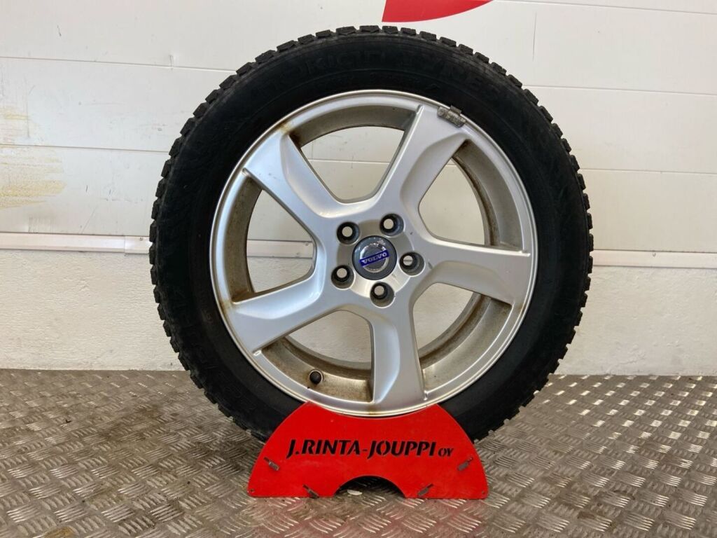 Volvo V70 2013 Harmaa