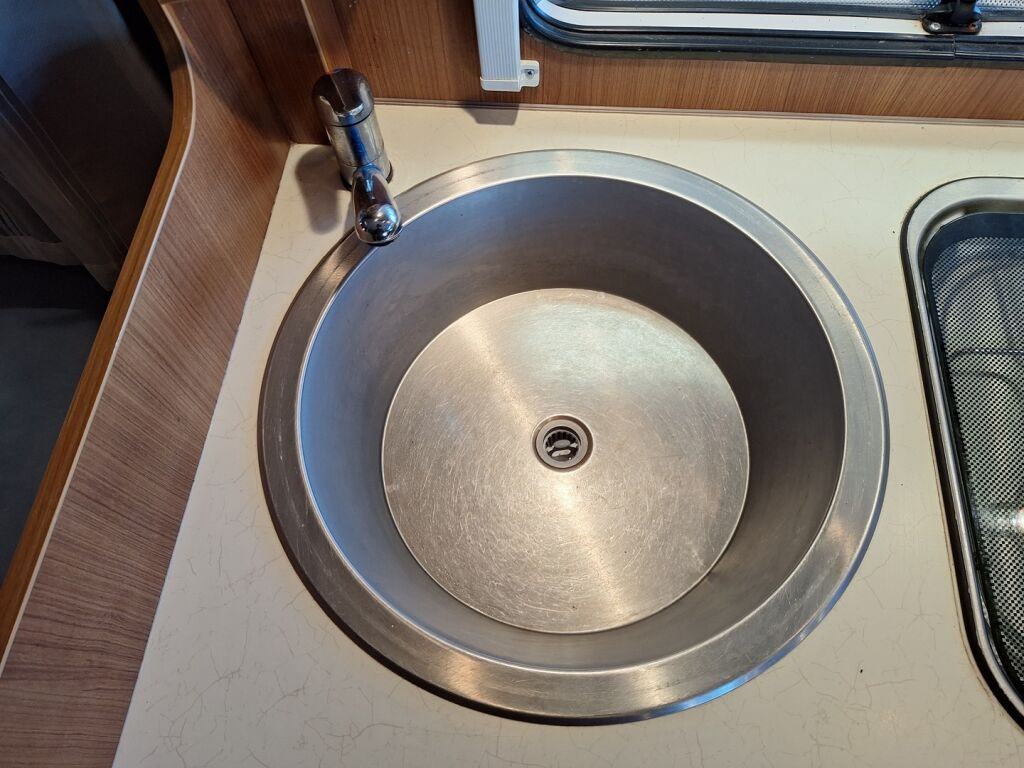 Carado T 345 2013 Valkoinen