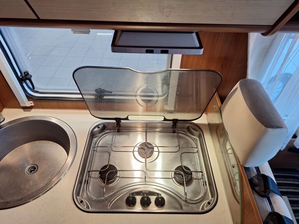 Carado T 345 2013 Valkoinen