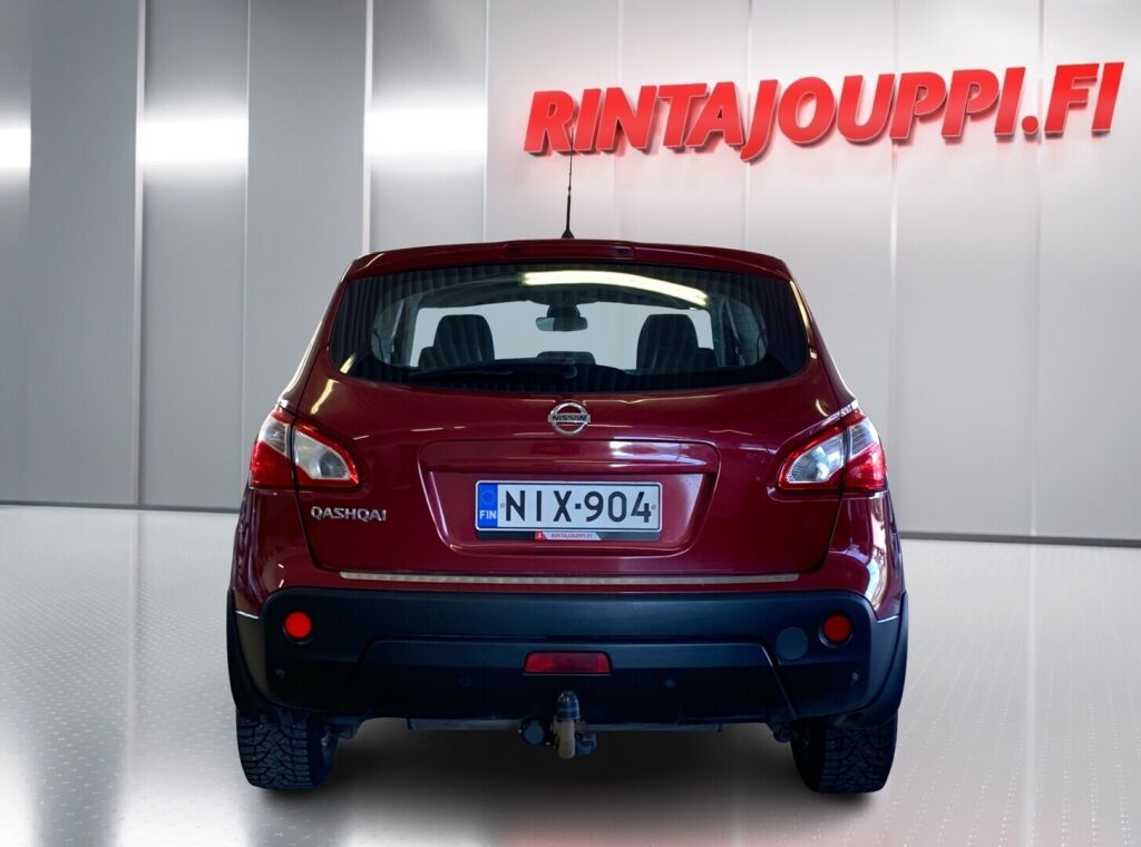 Nissan Qashqai 2013 Punainen