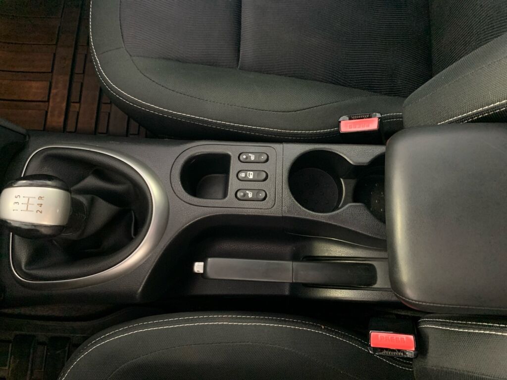 Nissan Qashqai 2013 Punainen