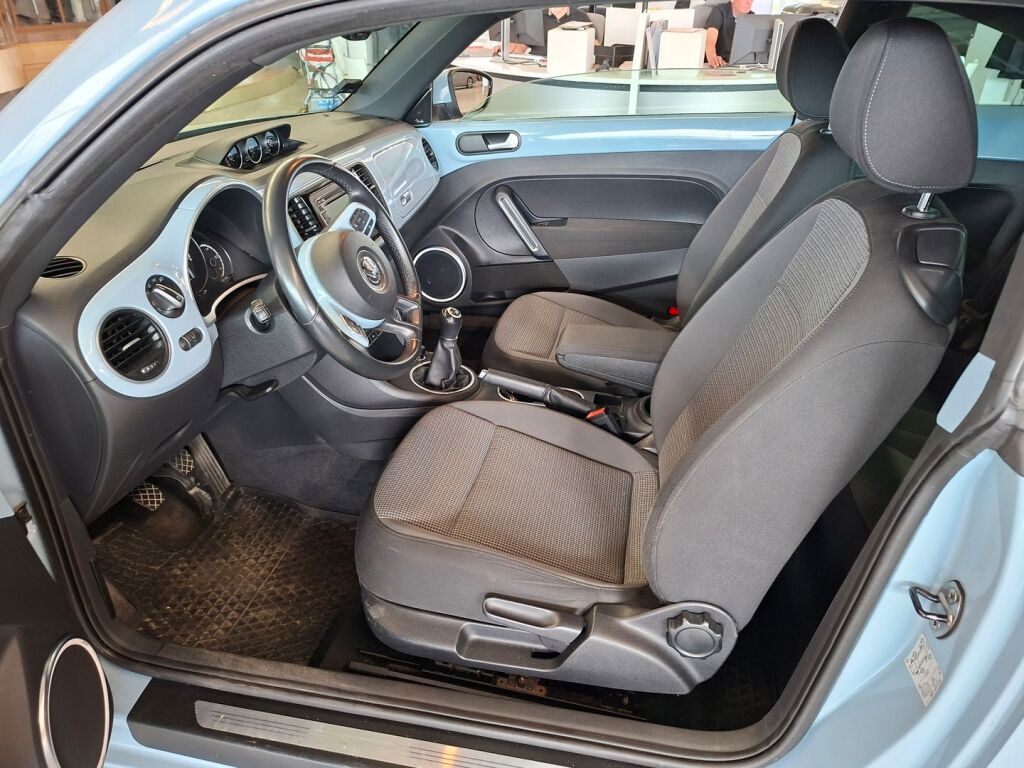 Volkswagen Beetle 2012 Sininen
