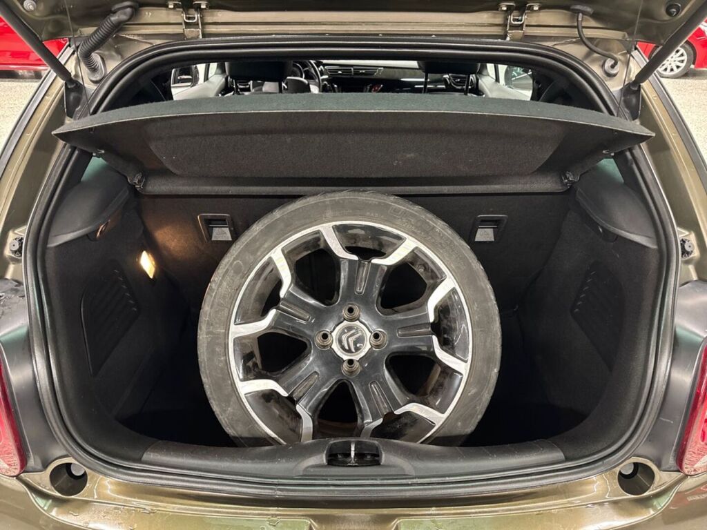 Citroen DS3 2012 Ruskea (beige)