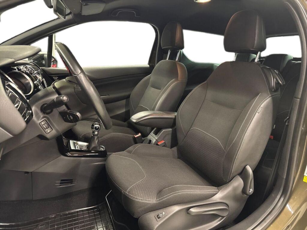 Citroen DS3 2012 Ruskea (beige)