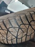 Volvo V70 2012 Musta