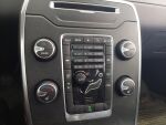 Volvo V70 2012 Musta