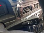 Volvo V70 2012 Musta