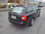 Skoda Octavia 2012 Musta