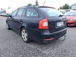 Skoda Octavia 2012 Musta