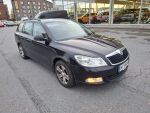 Skoda Octavia 2012 Musta