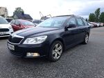 Skoda Octavia 2012 Musta