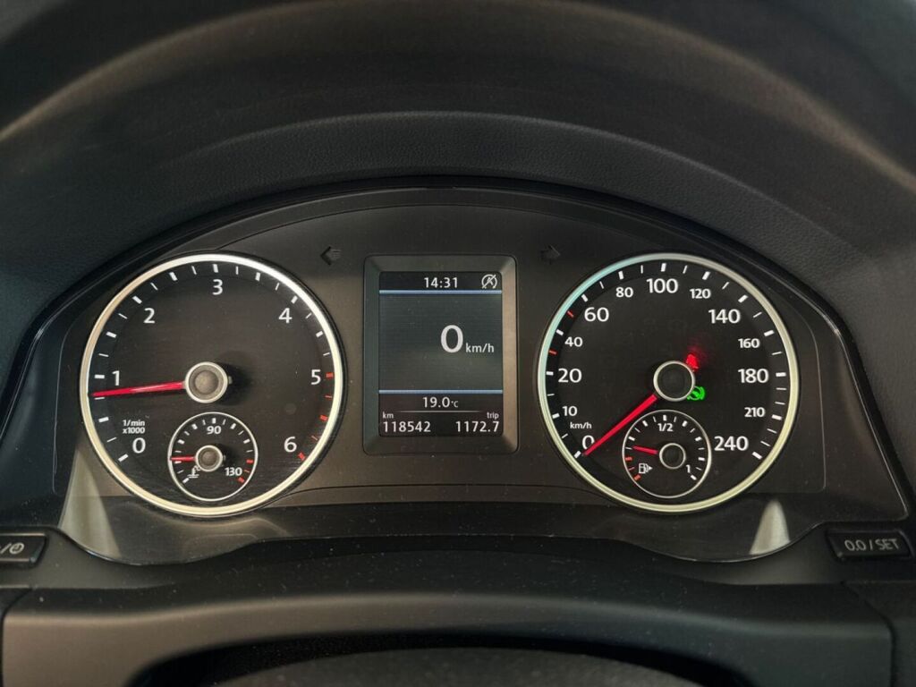 Volkswagen Tiguan 2013 Metallinhohto Ruskea (beige)