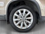 Volkswagen Tiguan 2013 Metallinhohto Ruskea (beige)