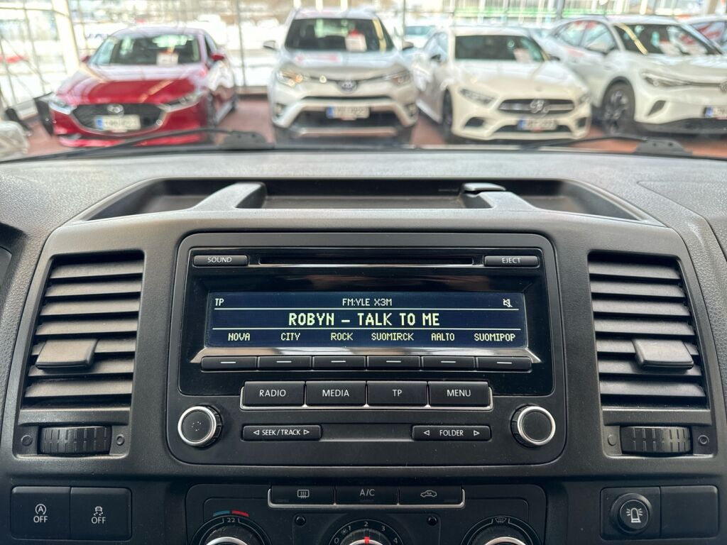 Volkswagen Transporter 2012 Valkoinen