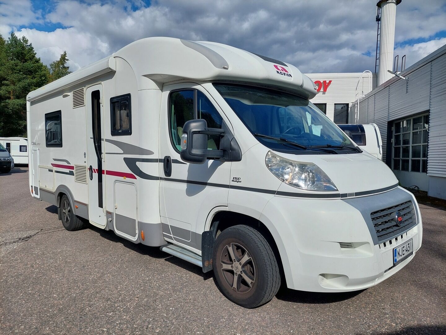 Adria Coral Plus S 670 SLT