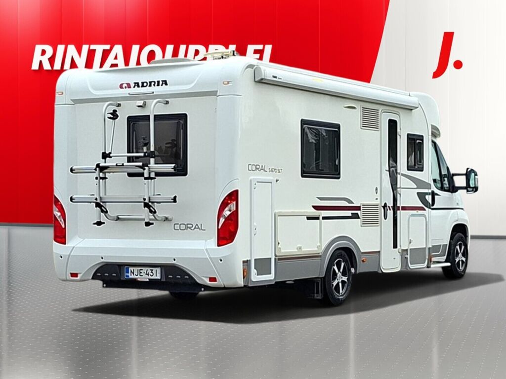 Adria Coral Plus S 670 SLT 2013 Valkoinen