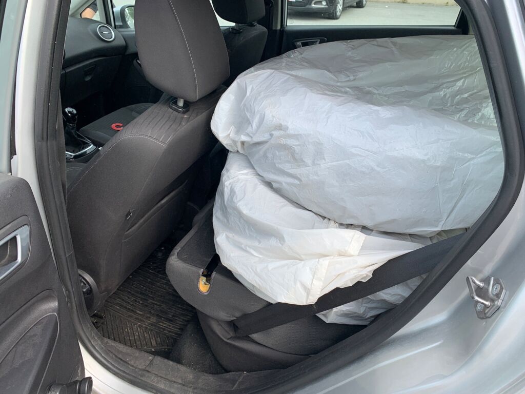 Ford Fiesta 2013 Harmaa